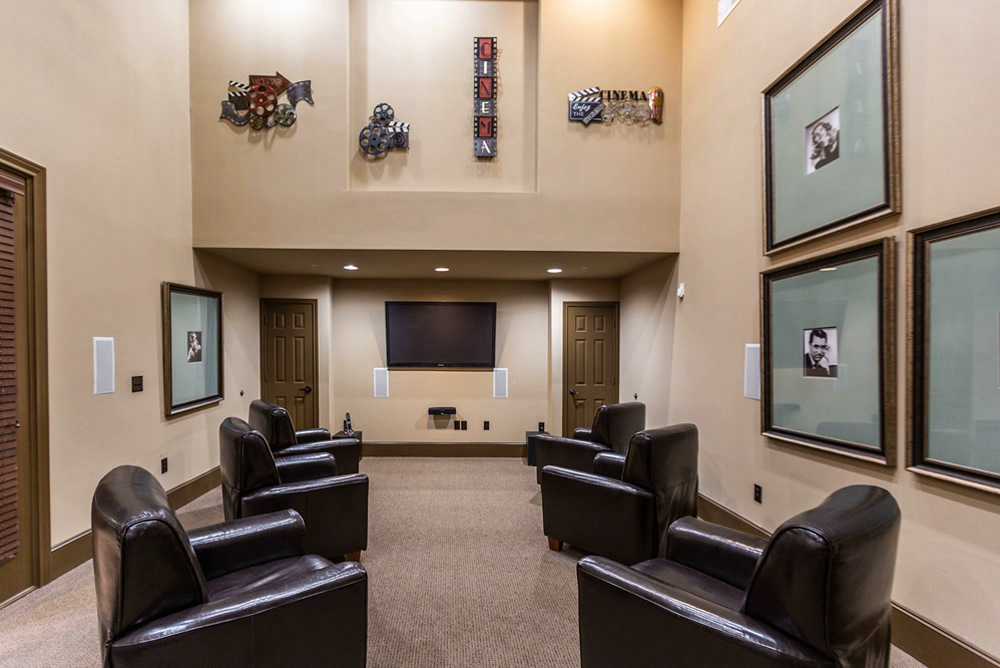 Luxury Apartment Buda Buda Apartment for Rent Huntington Senior at Buda